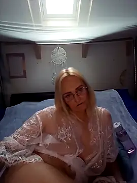 roxy 74 online show from March 17, 10:08 am