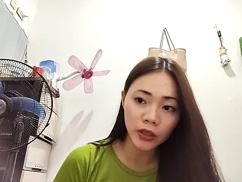 Stacyr online show from March 12, 3:37 pm