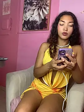NaughtyLatinaxxx online show from May 5, 10:35 pm