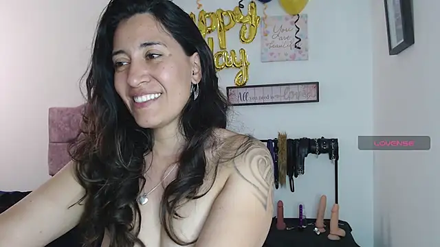 violeta scott online show from July 1, 3:44 pm