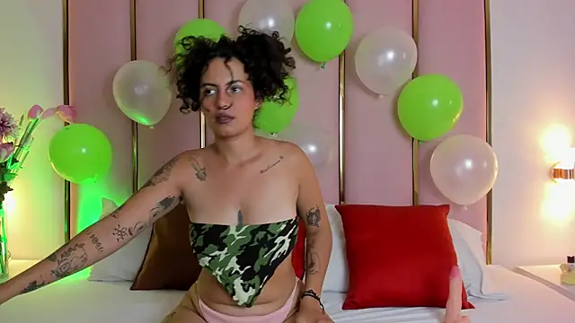 SofiaMorettii online show from March 17, 1:37 pm