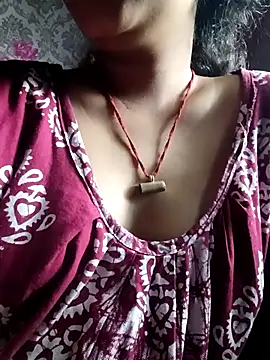 tina2005 online show from March 29, 8:13 am