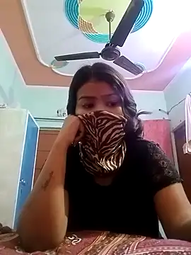 Hot Saniya online show from March 20, 6:18 am