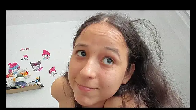 Eilicarver01 online show from April 22, 4:26 pm