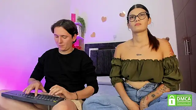 Mariana and Ronny online show from July 22, 8:54 pm