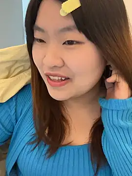 Cake015 online show from March 18, 6:07 am