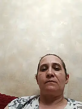 KatieLove133 online show from August 4, 6:25 pm