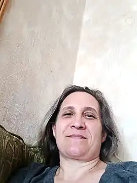 KatieLove133 online show from June 21, 2:10 pm