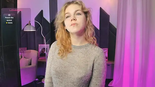 ElizabethVane online show from June 16, 5:30 am