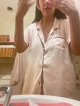 Yes 2102 online show from March 16, 9:24 am