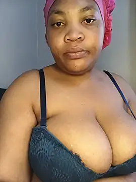 BeverlyQueen15 online show from August 4, 9:26 am