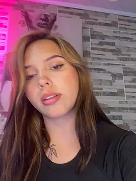 lunacandy 0 online show from May 10, 9:39 pm