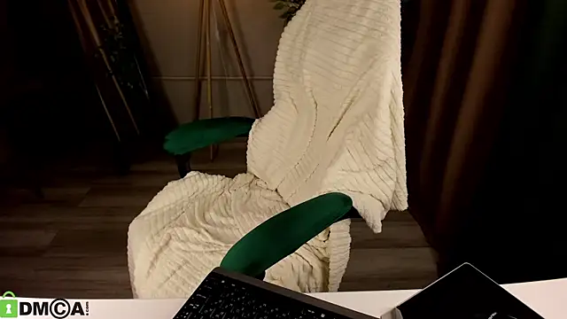 Nika Blaze online show from July 8, 7:32 am