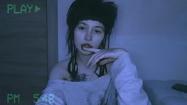 AllisonDeetz online show from March 18, 8:58 pm