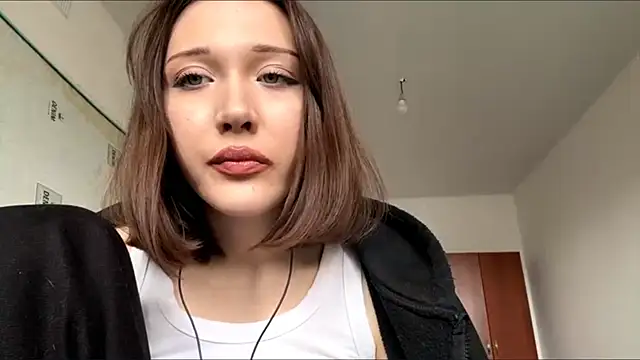 kiravings online show from March 17, 9:13 am