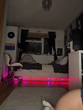 SweetApriill online show from April 9, 8:14 pm