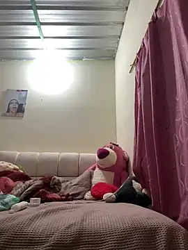 Valentiina Lee  online show from March 18, 1:43 am