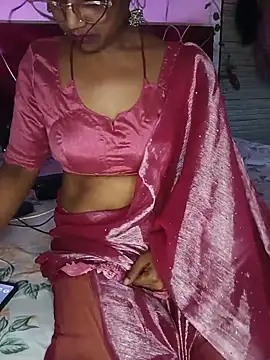 mayakapoor880 online show from May 26, 5:29 am