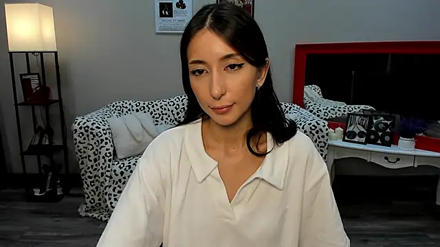 DanaRoges online show from June 5, 6:52 am