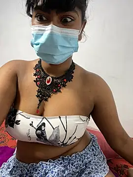 honeyi babe online show from July 17, 6:00 pm