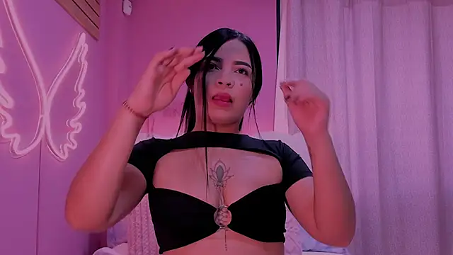 nicole fiire online show from April 6, 2:18 pm