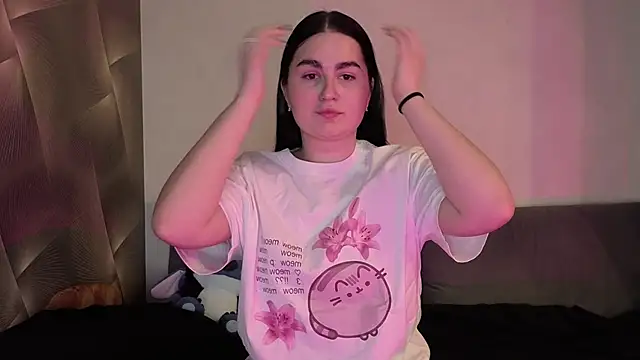 shylesley online show from March 19, 5:50 pm