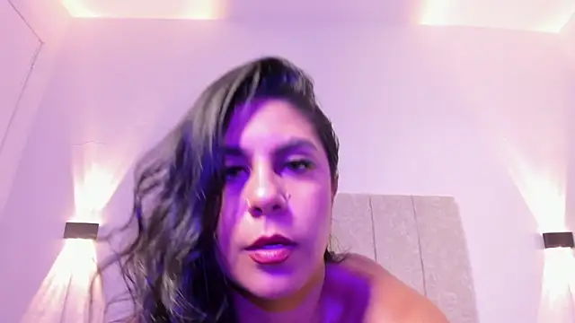 ada lee1 online show from May 8, 2:37 am