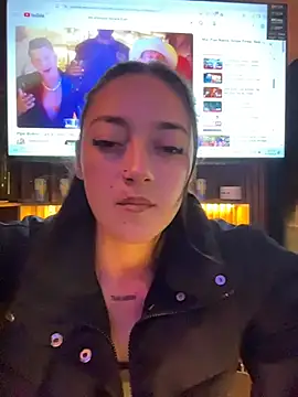 lia  whitee online show from March 19, 12:37 am