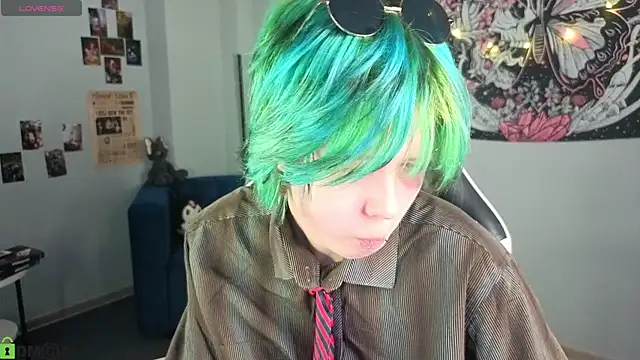 LittleKittenStar online show from April 30, 3:12 am
