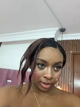Kloe rousse01 online show from April 28, 2:27 am