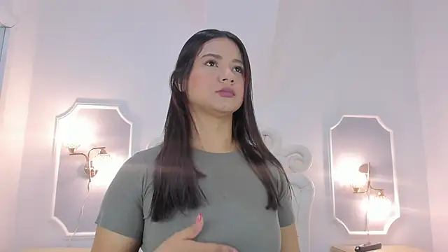 zoejenner  online show from July 29, 2:50 pm