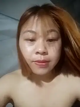 Aurora Luna online show from April 21, 1:29 pm