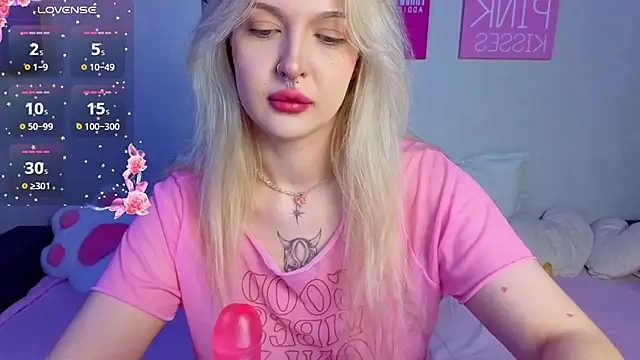 BlondieSummer online show from July 25, 4:14 pm