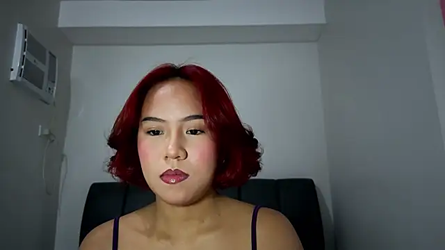 misscutee online show from April 23, 1:02 pm