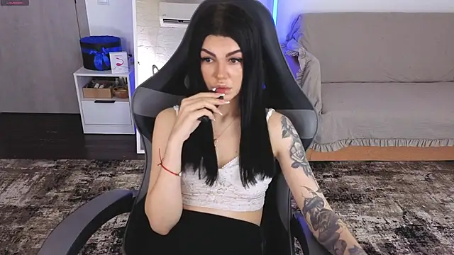 AnacondaOnn online show from May 2, 8:17 am