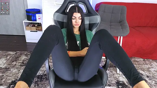 AnacondaOnn online show from June 12, 8:22 am