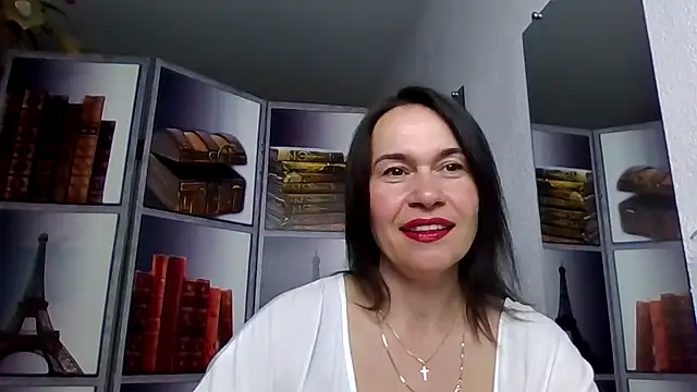 Selena Moo online show from April 18, 10:18 am
