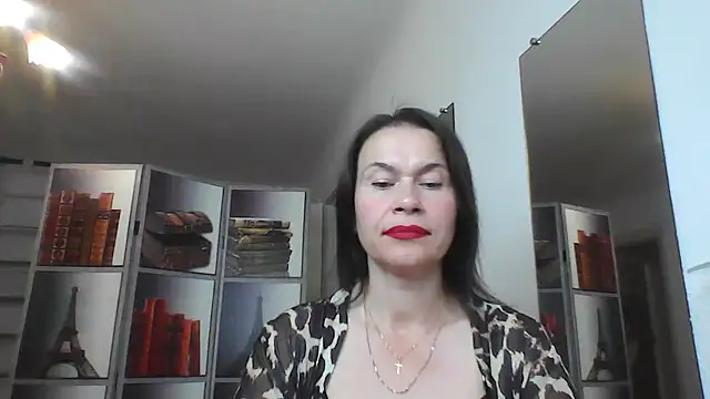 Selena Moo online show from July 26, 9:50 am