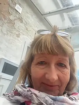 MatureKim online show from March 21, 2:11 pm