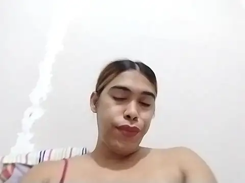 goddessriri01 online show from July 28, 4:39 pm