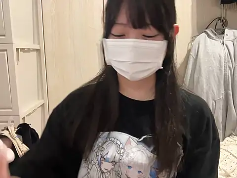 y-u-r-a-33 online show from June 23, 8:23 am