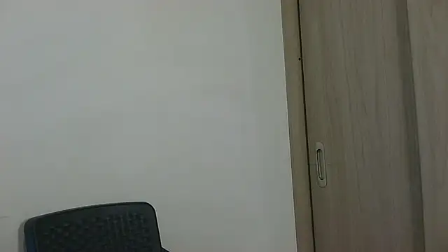 zyra vex online show from April 26, 3:10 pm