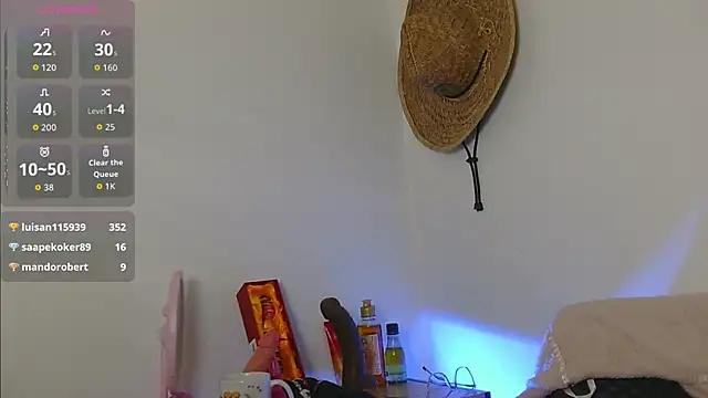 zyra vex online show from May 5, 7:06 pm