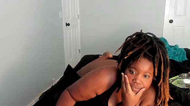 locsofchocolate online show from July 19, 9:06 pm