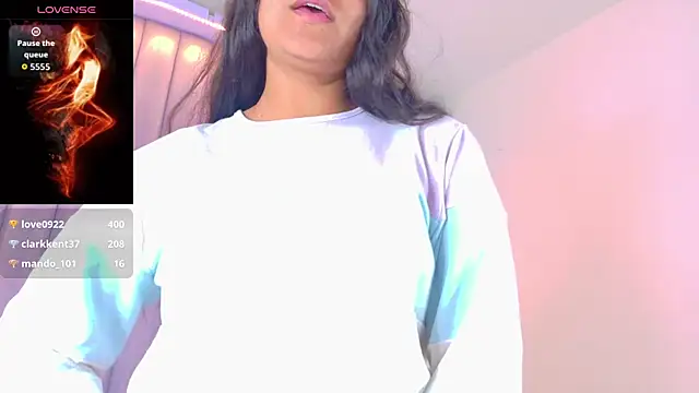 AhslyEvans   online show from July 2, 7:42 pm