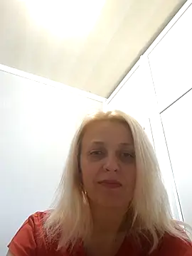 MiaLove183 online show from June 9, 1:54 pm