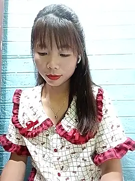 AmyLinee01 online show from July 22, 3:57 pm