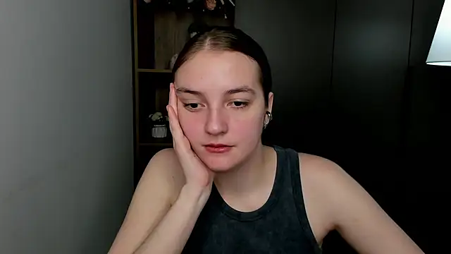 AmiBeguhl online show from March 23, 2:18 am