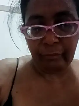 sexymomsn online show from July 6, 6:54 pm
