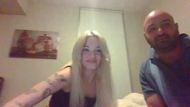 Britneycherry online show from April 21, 7:26 am